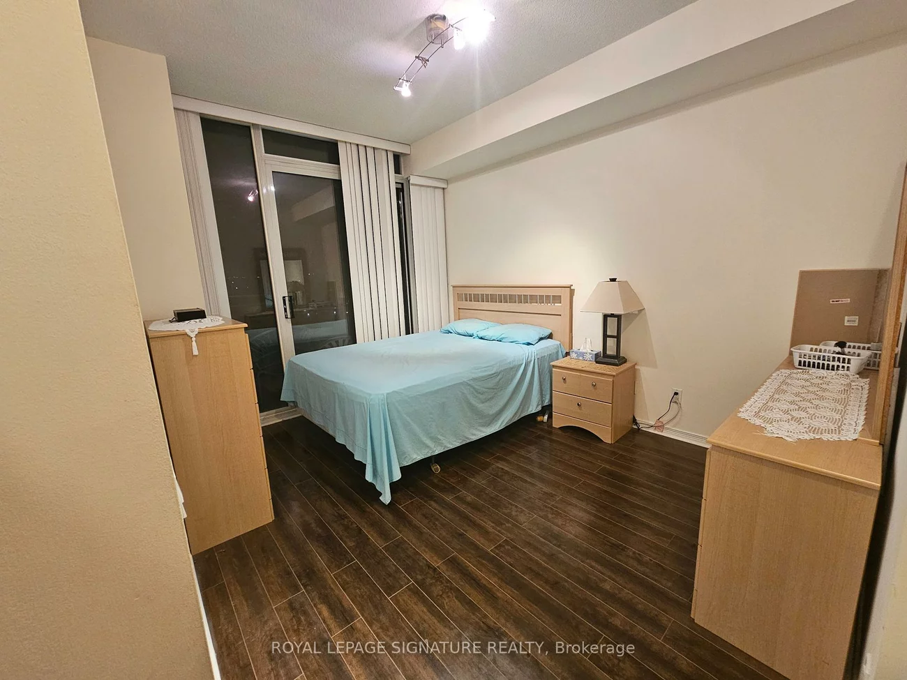 350, Red Maple, Langstaff, Richmond Hill