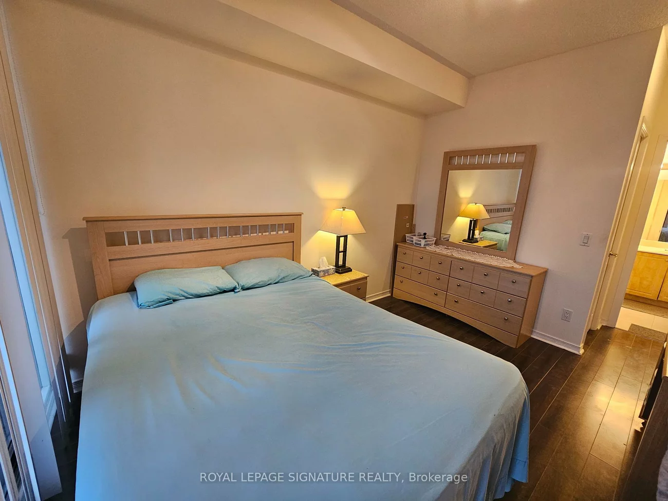 350, Red Maple, Langstaff, Richmond Hill