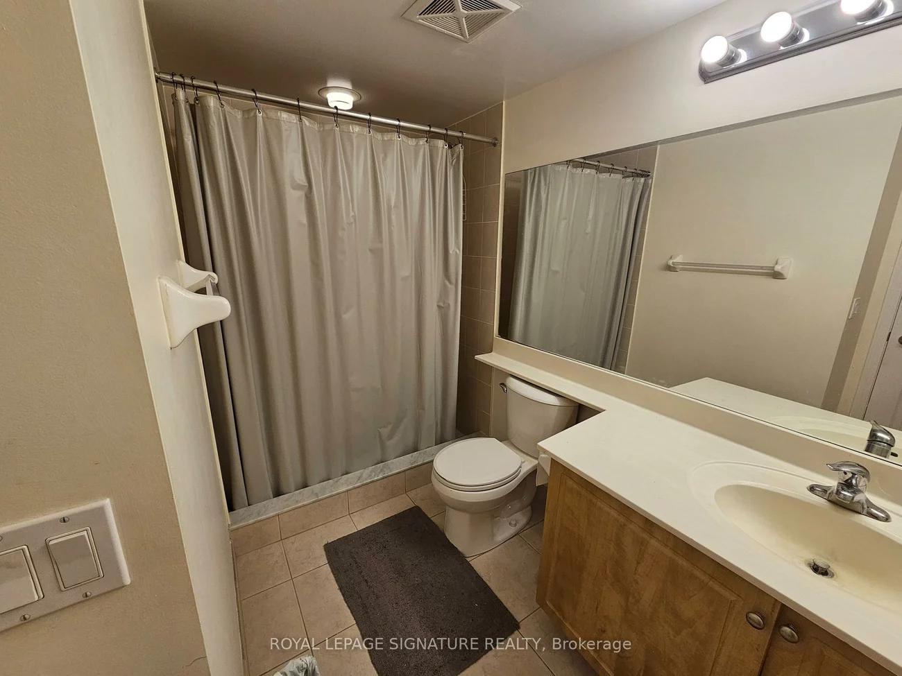 350, Red Maple, Langstaff, Richmond Hill