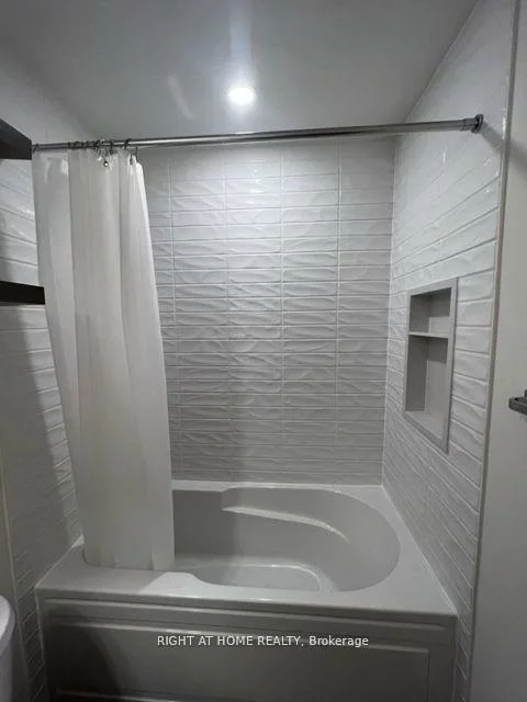 12868, Yonge, Oak Ridges, Richmond Hill