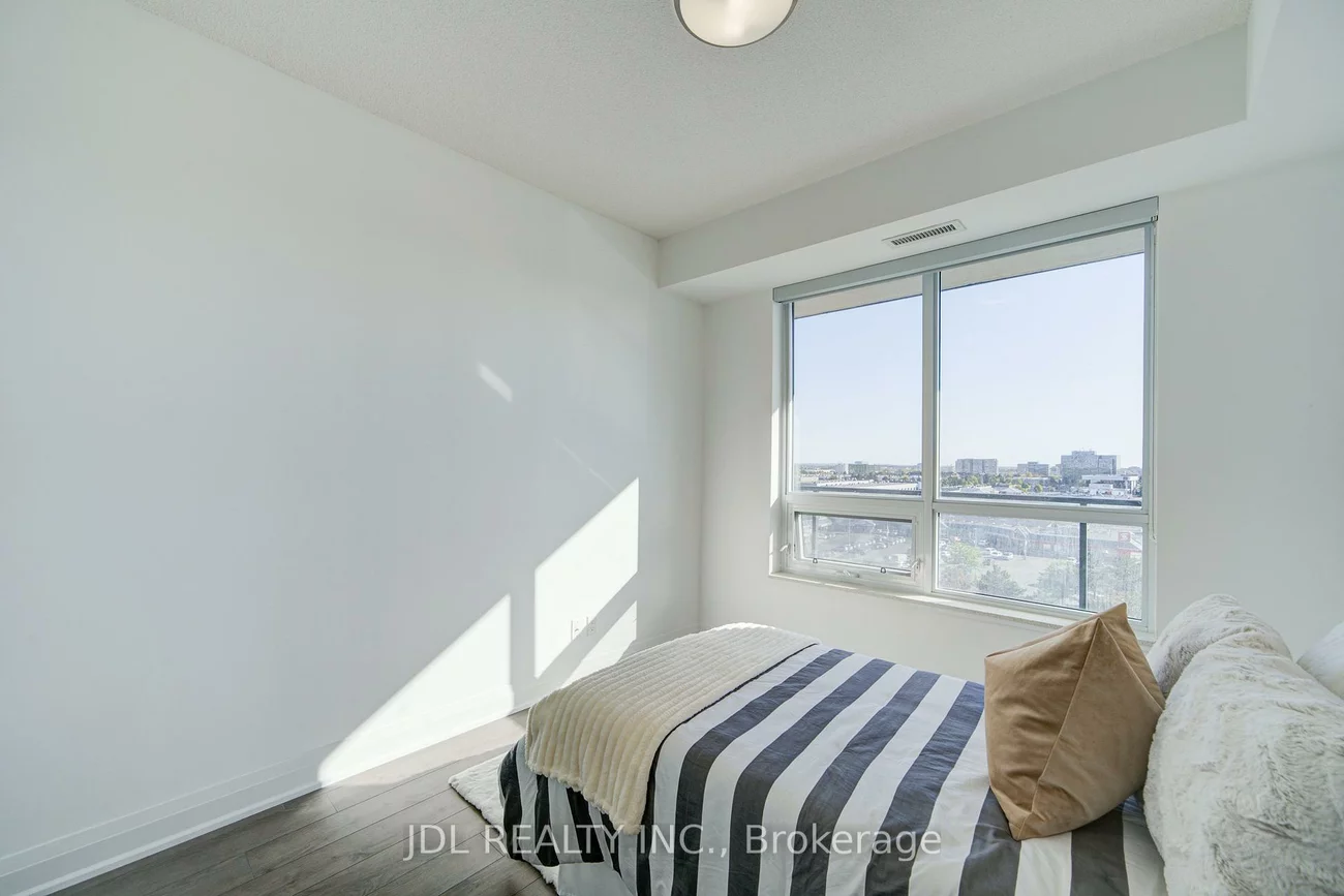 398, HIGHWAY 7, Doncrest, Richmond Hill