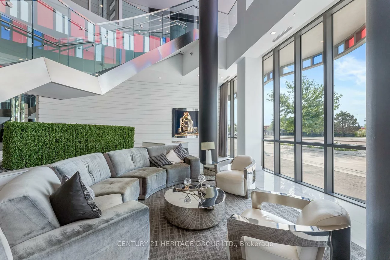 9471, Yonge, Observatory, Richmond Hill