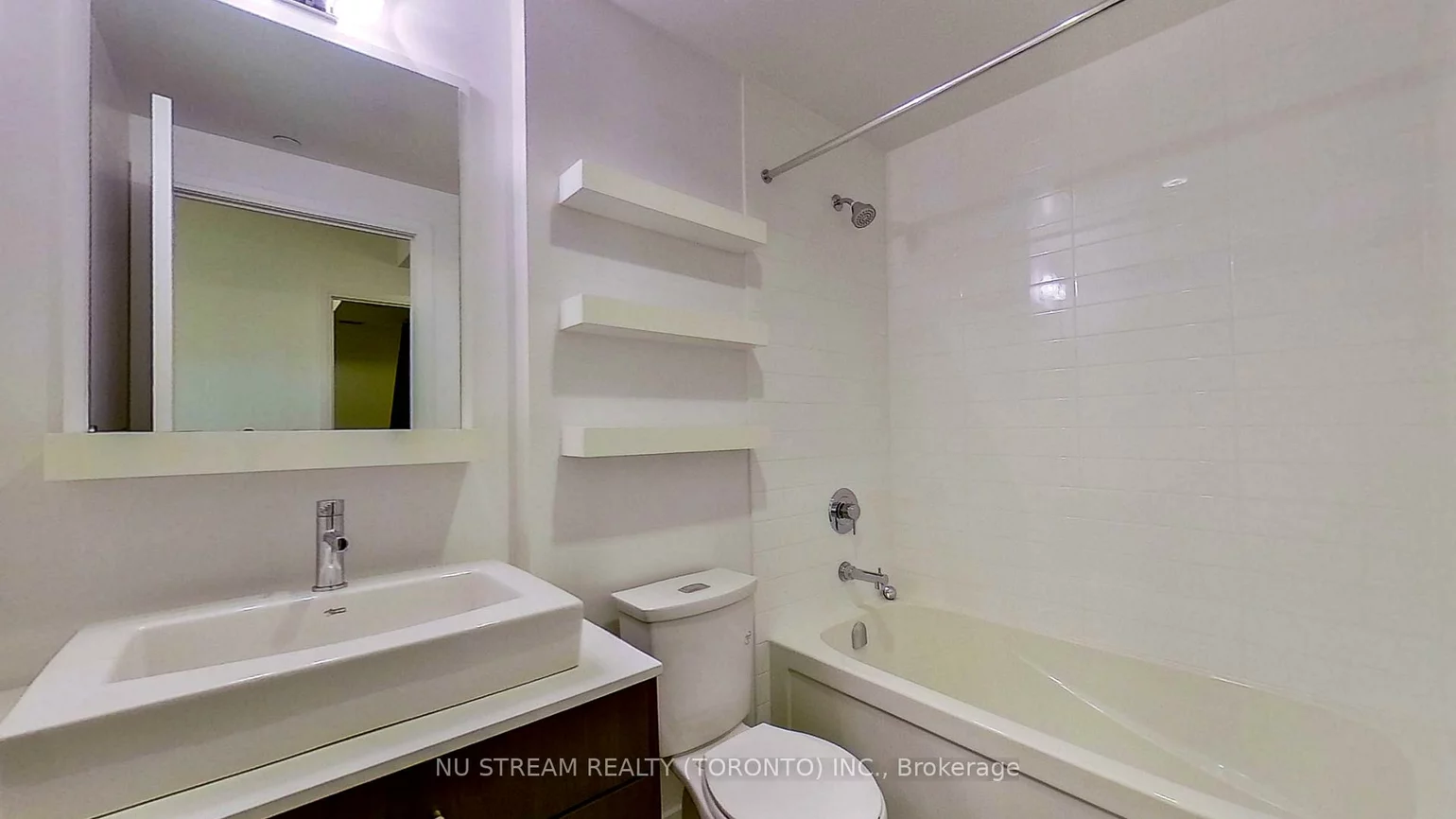 9201, Yonge, Langstaff, Richmond Hill