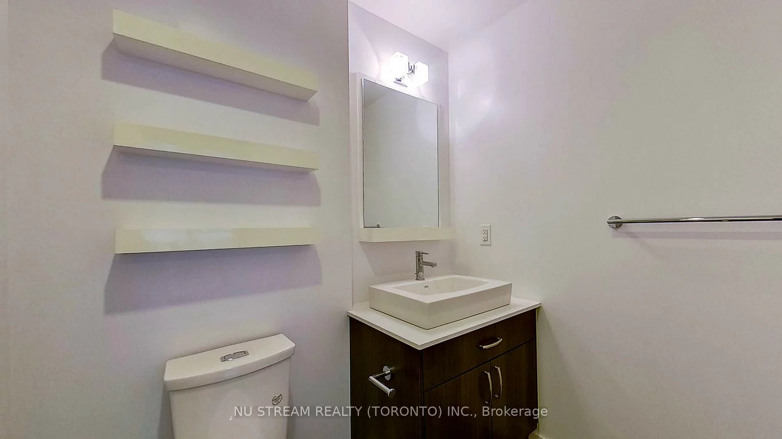 9201, Yonge, Langstaff, Richmond Hill