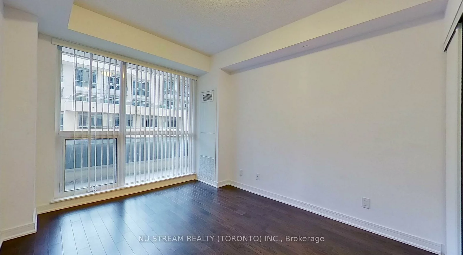 9201, Yonge, Langstaff, Richmond Hill