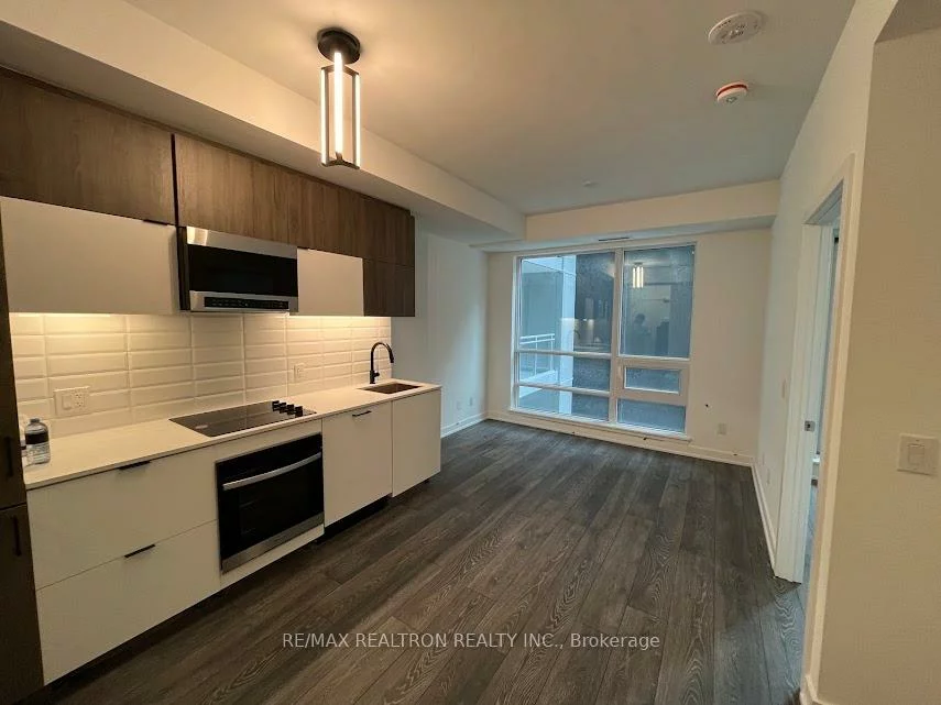 8888, Yonge, South Richvale, Richmond Hill