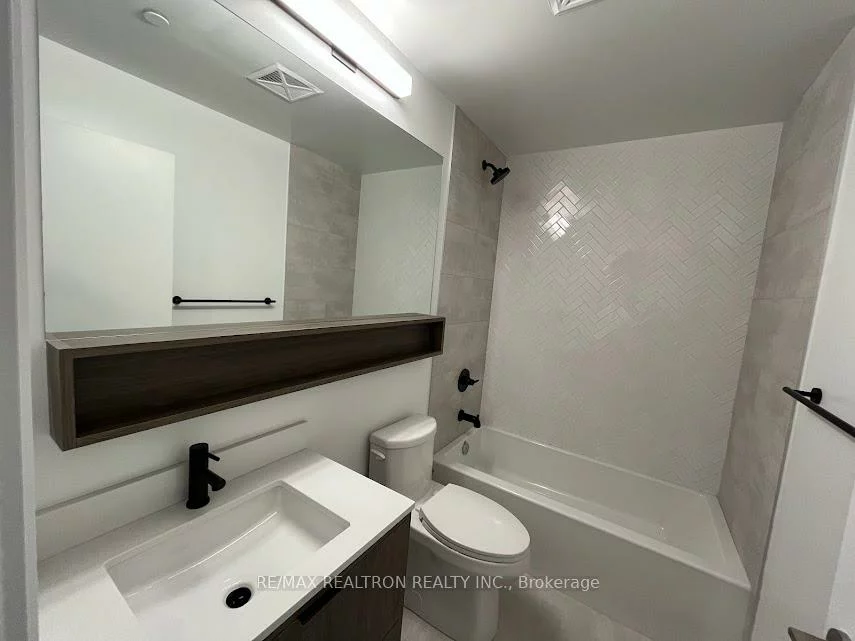 8888, Yonge, South Richvale, Richmond Hill