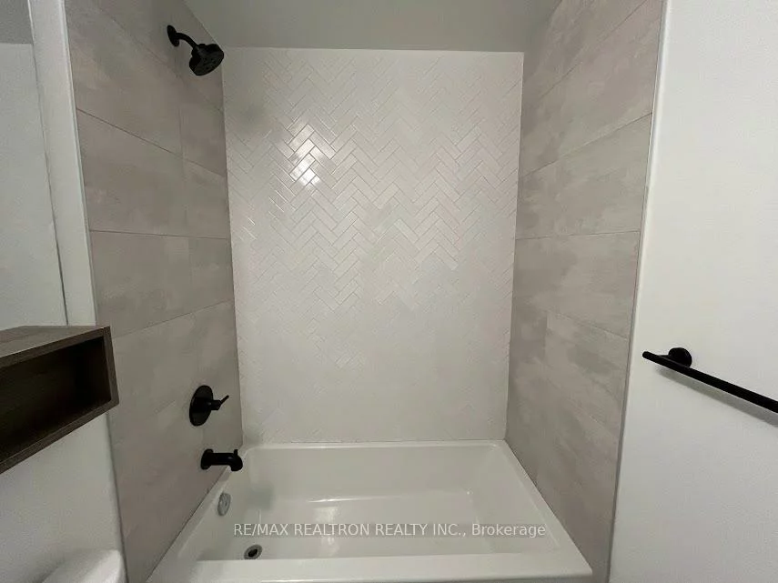 8888, Yonge, South Richvale, Richmond Hill