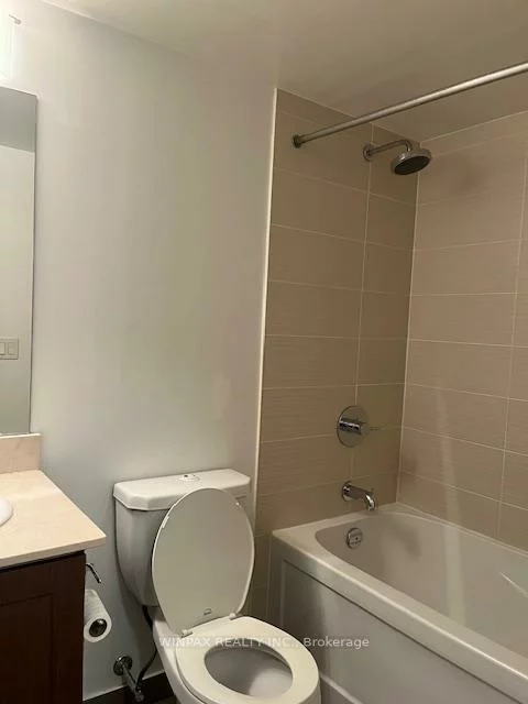 370, Highway 7, Doncrest, Richmond Hill