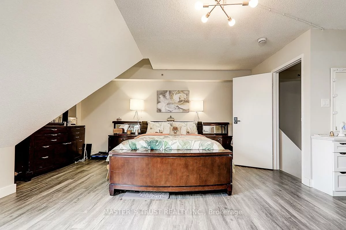 75, Weldrick, Observatory, Richmond Hill