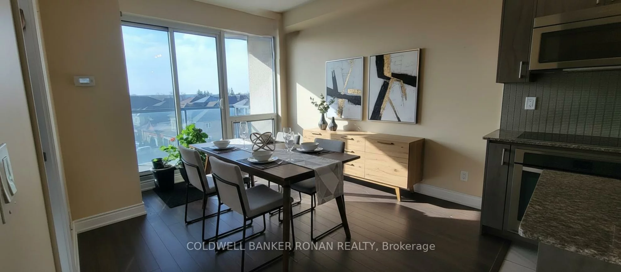 9090, Yonge, South Richvale, Richmond Hill