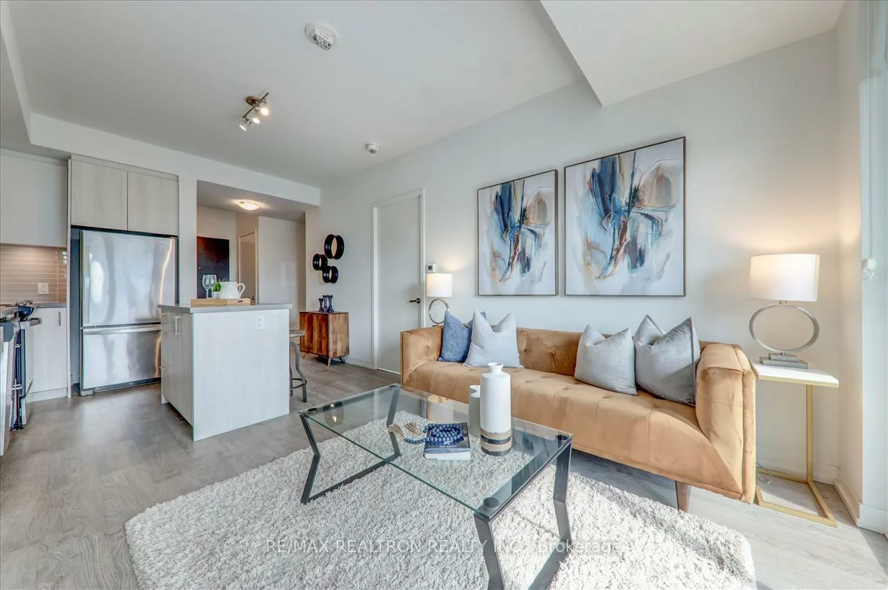 8868, Yonge, South Richvale, Richmond Hill