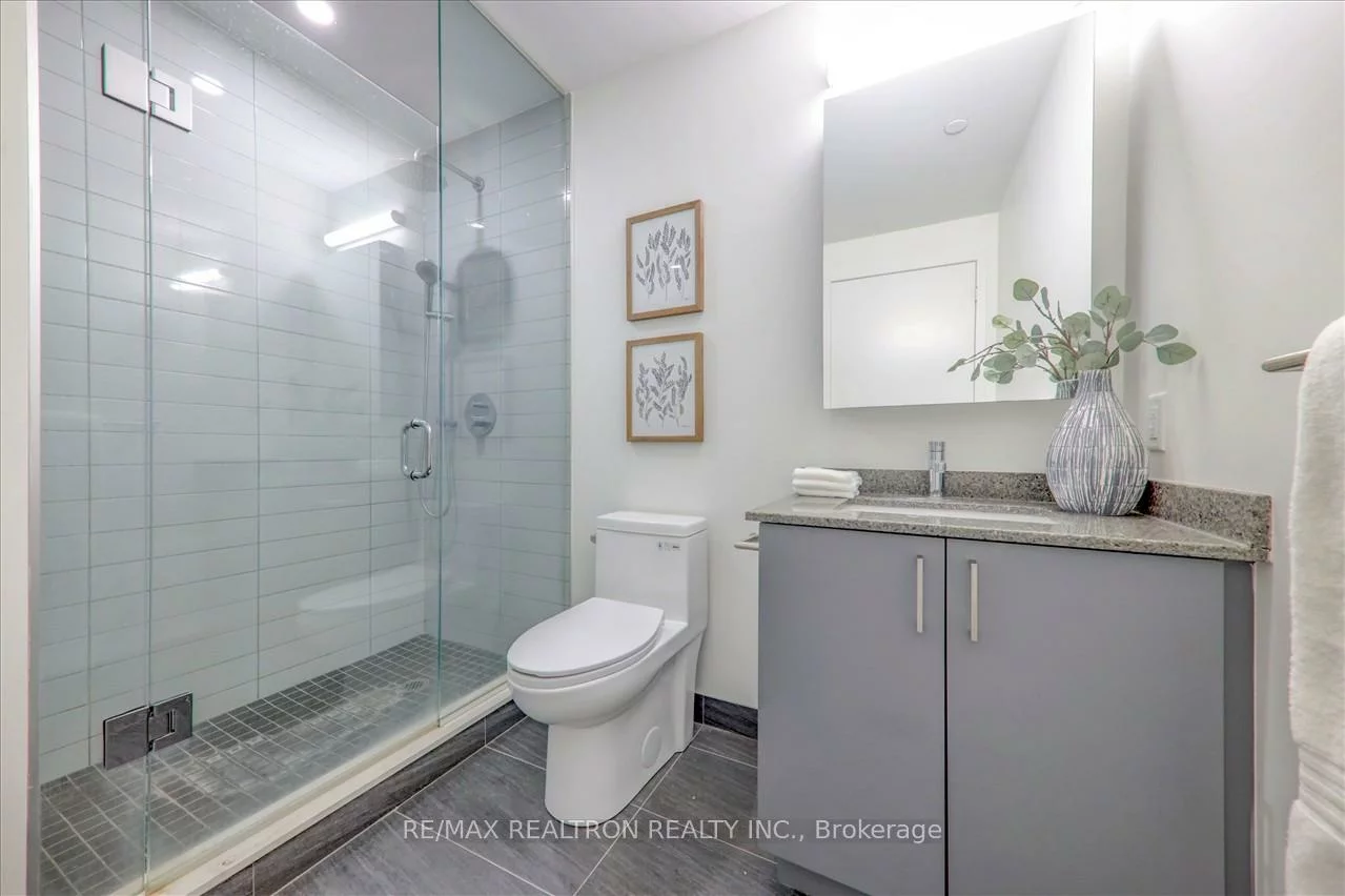 8868, Yonge, South Richvale, Richmond Hill