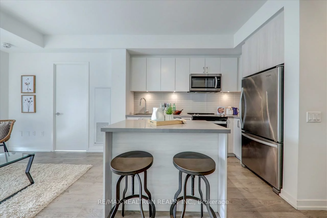 8868, Yonge, South Richvale, Richmond Hill