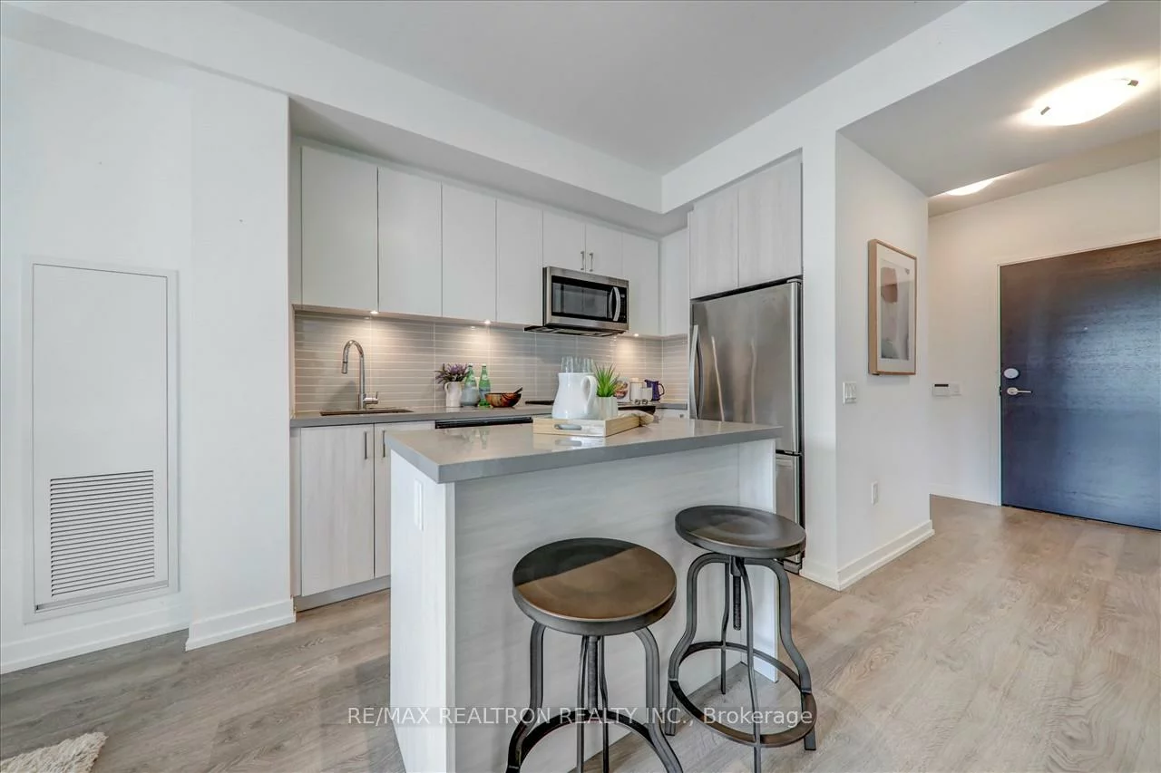 8868, Yonge, South Richvale, Richmond Hill