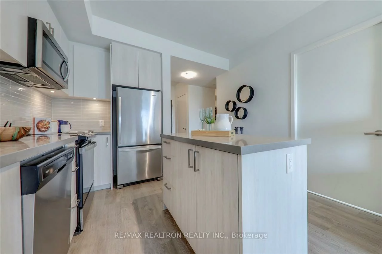 8868, Yonge, South Richvale, Richmond Hill