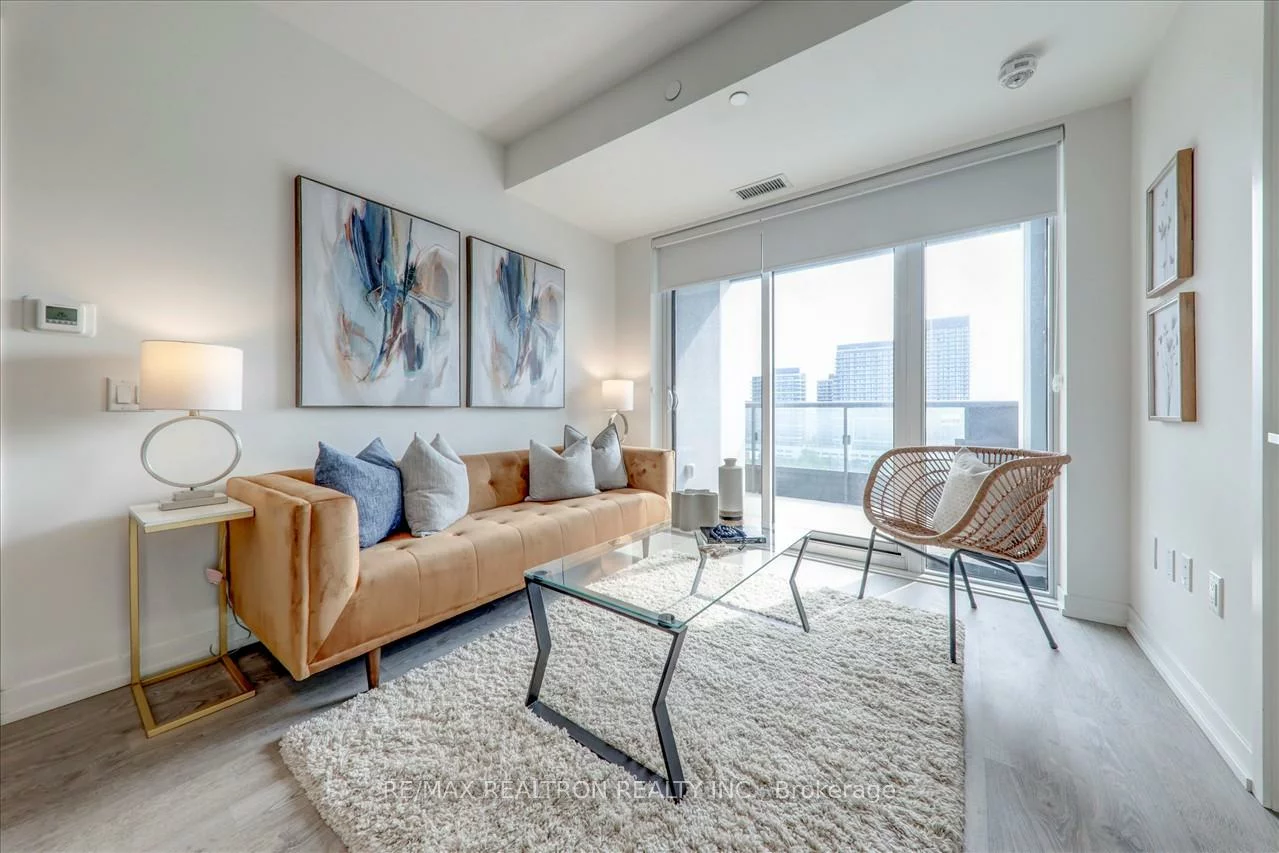 8868, Yonge, South Richvale, Richmond Hill