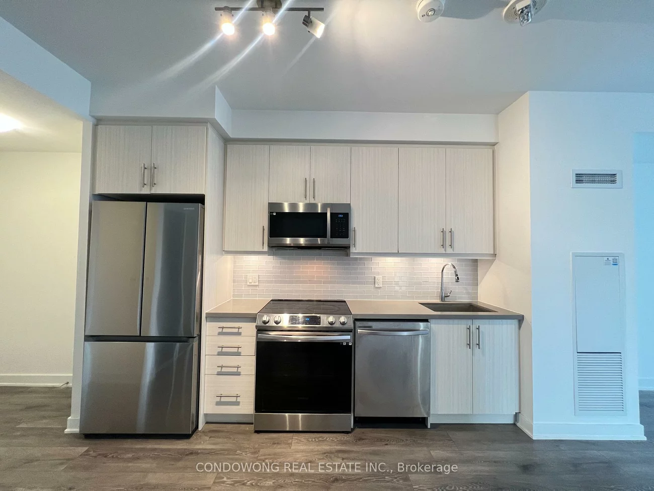 105, Oneida, Langstaff, Richmond Hill