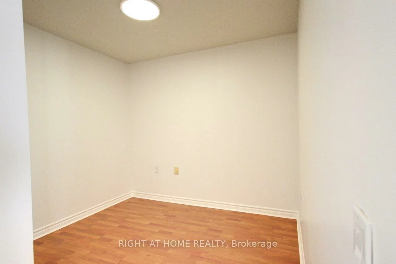 9015, Leslie, Beaver Creek Business Park, Richmond Hill