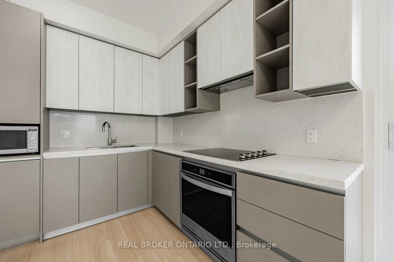 398, Highway 7, Doncrest, Richmond Hill