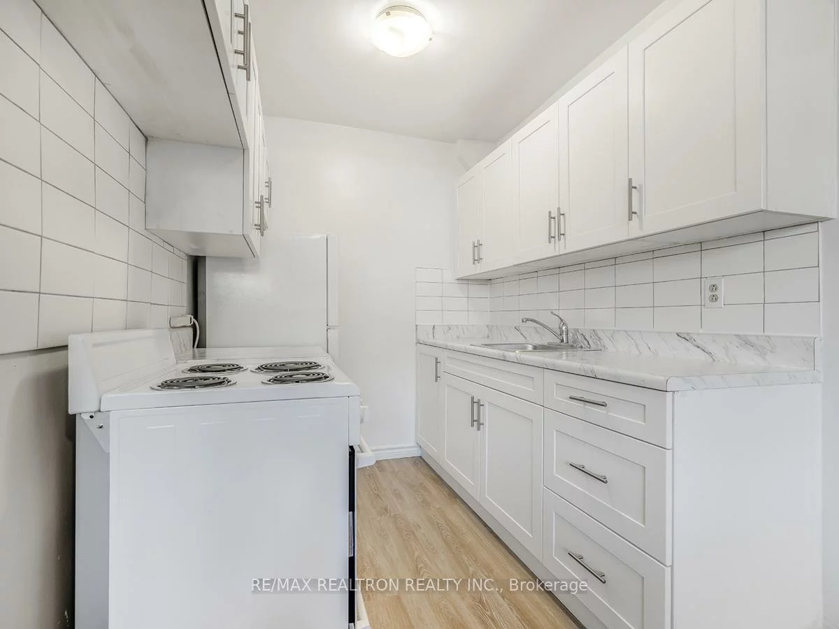 165, Colborne, Harding, Richmond Hill