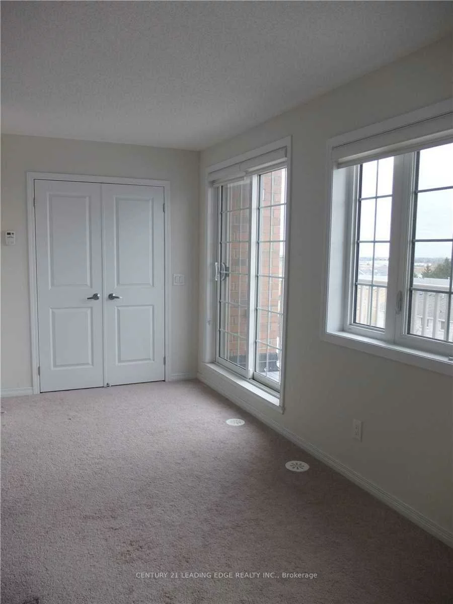 105, Silverwood, Devonsleigh, Richmond Hill