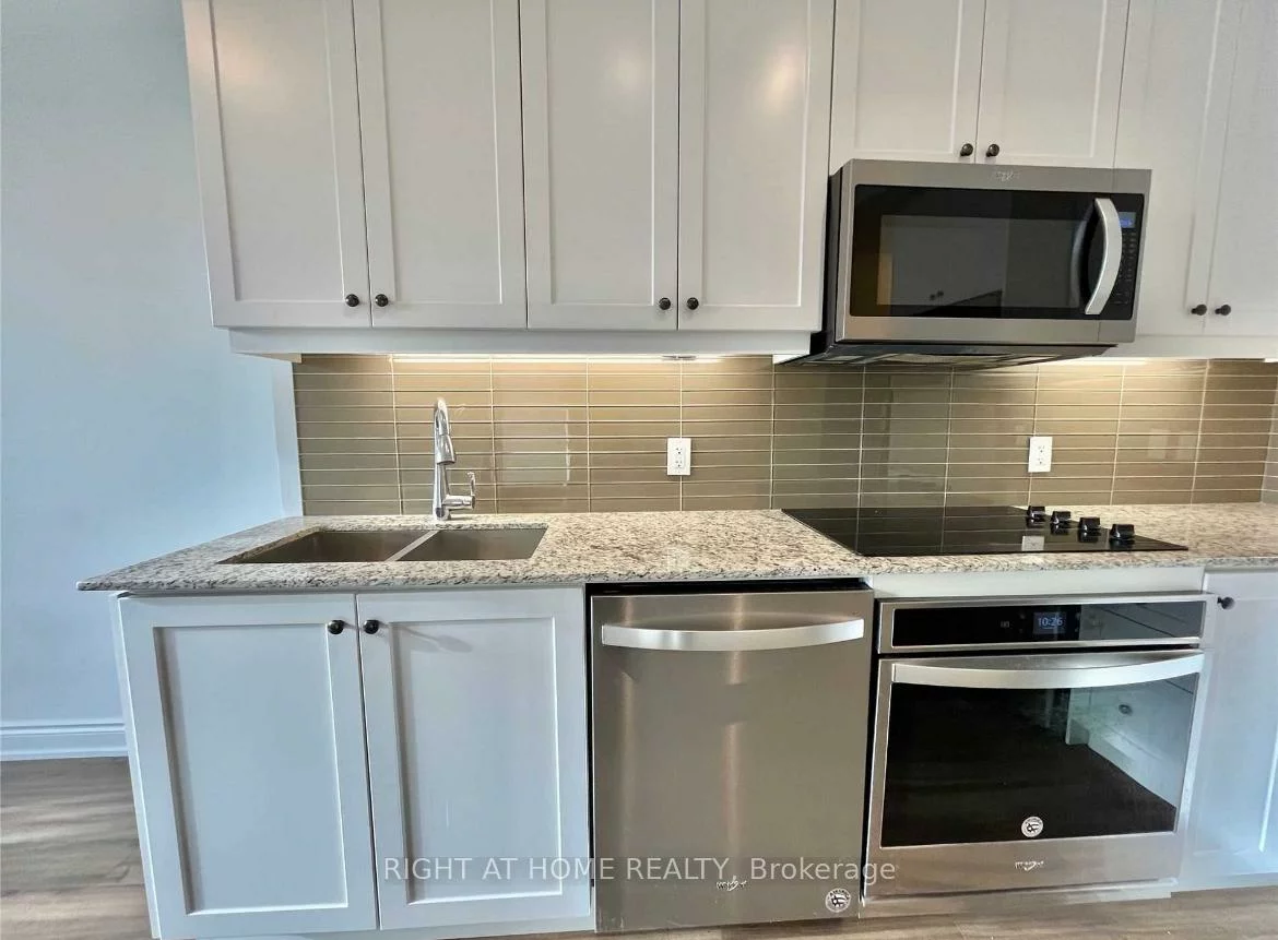 9618, Yonge, North Richvale, Richmond Hill