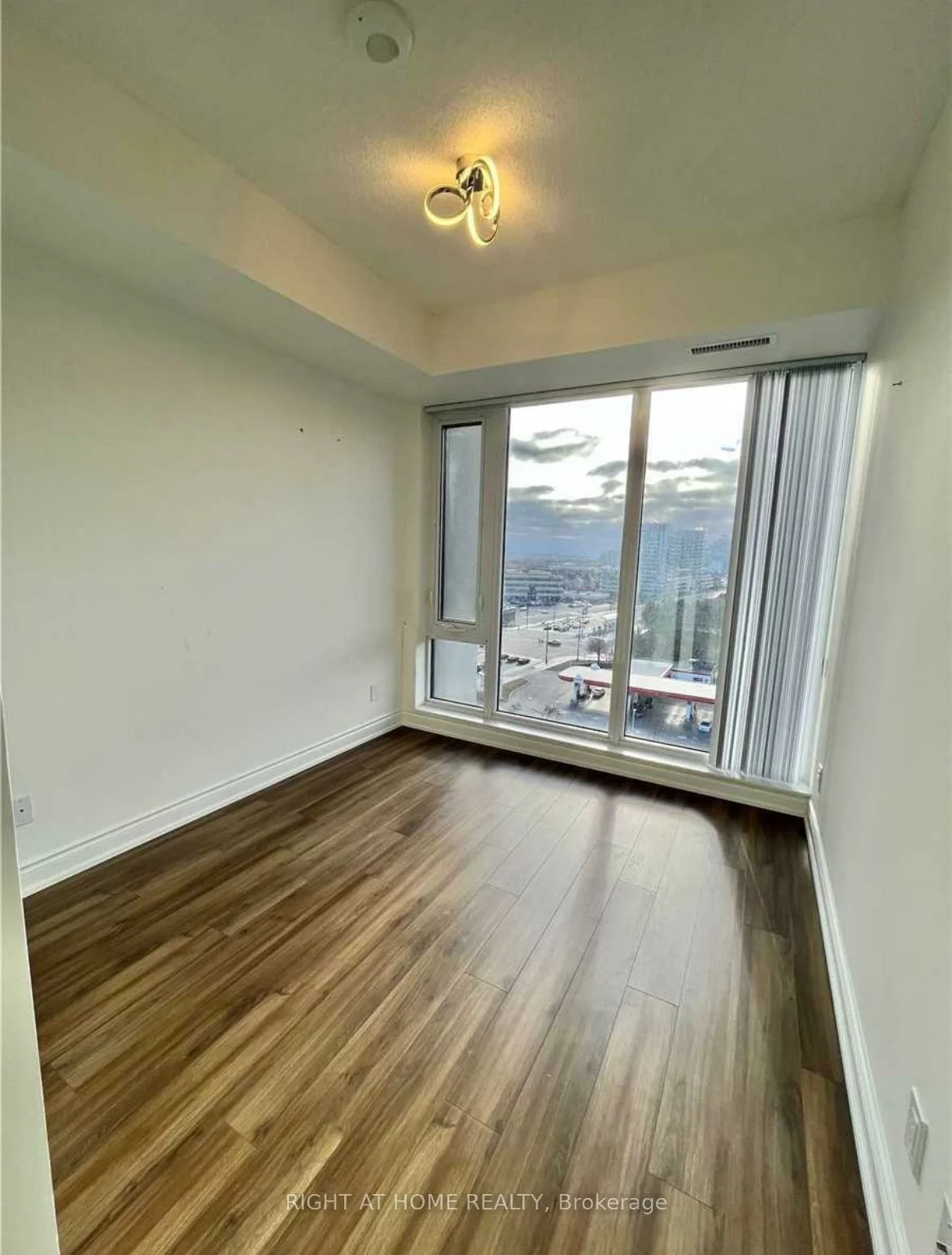 9618, Yonge, North Richvale, Richmond Hill