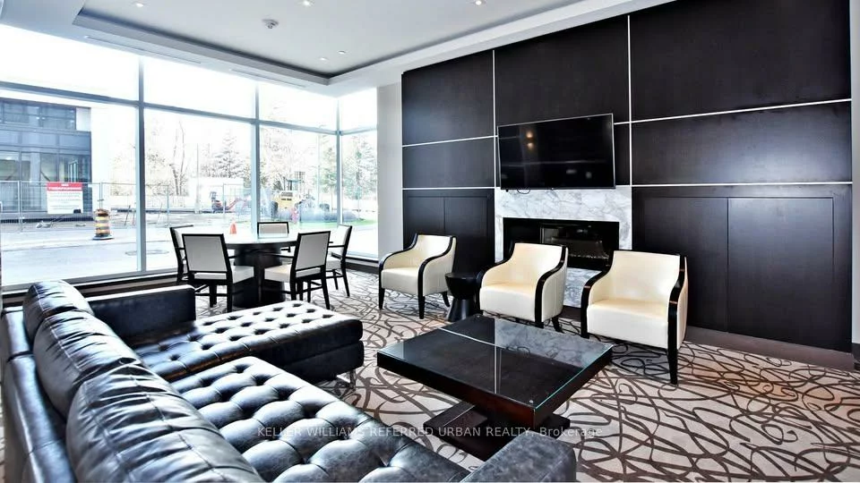 9600, Yonge, North Richvale, Richmond Hill