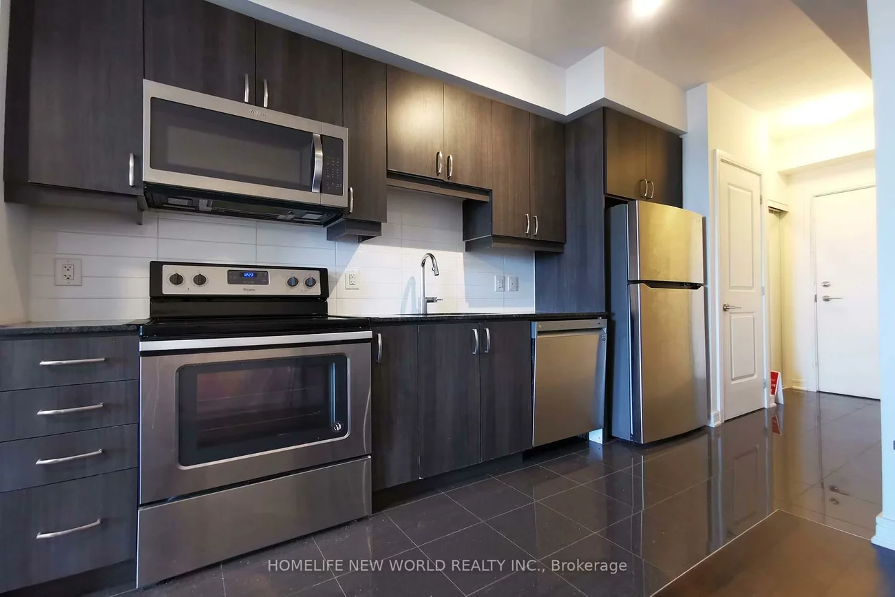 9201, Yonge, Langstaff, Richmond Hill