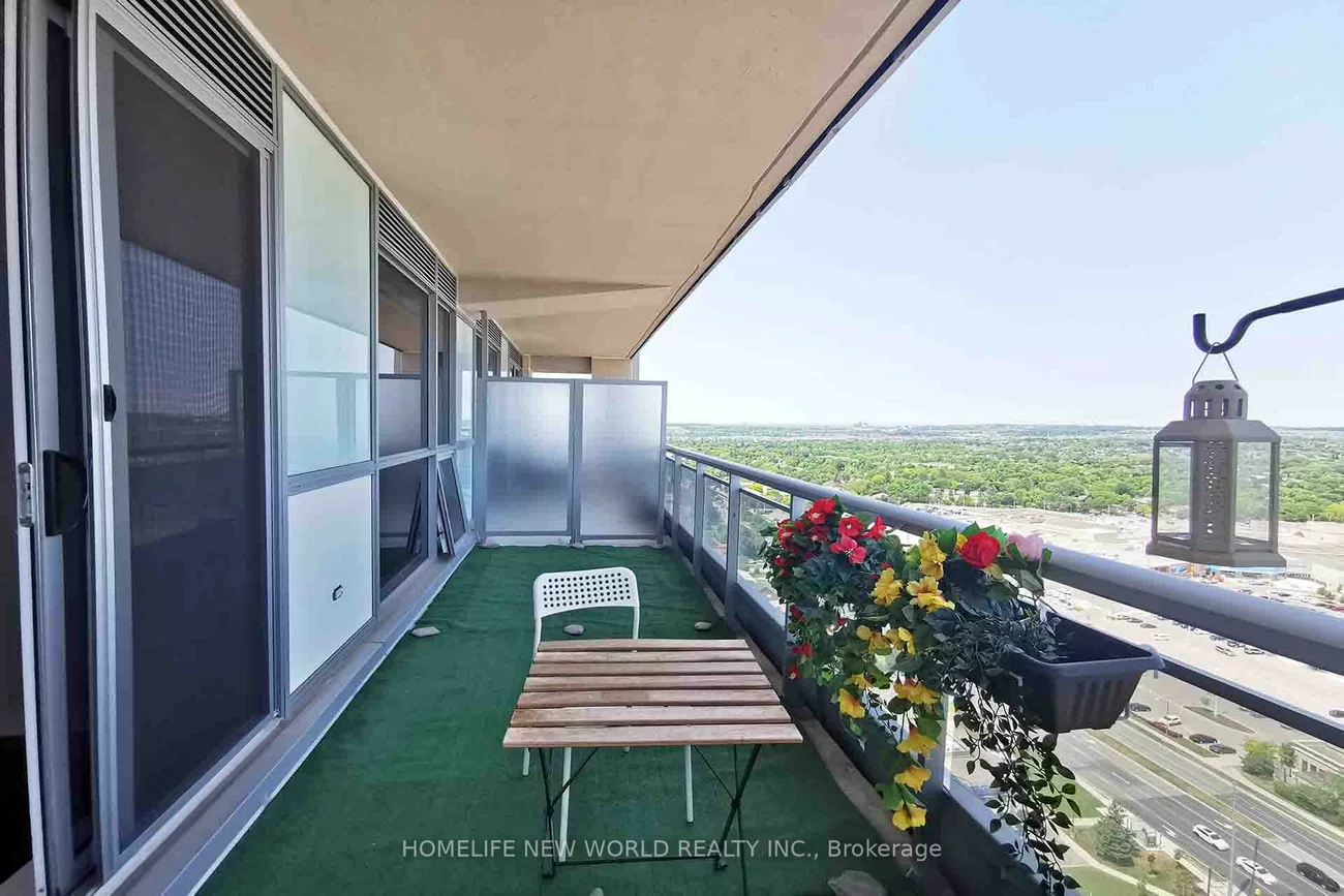 9201, Yonge, Langstaff, Richmond Hill