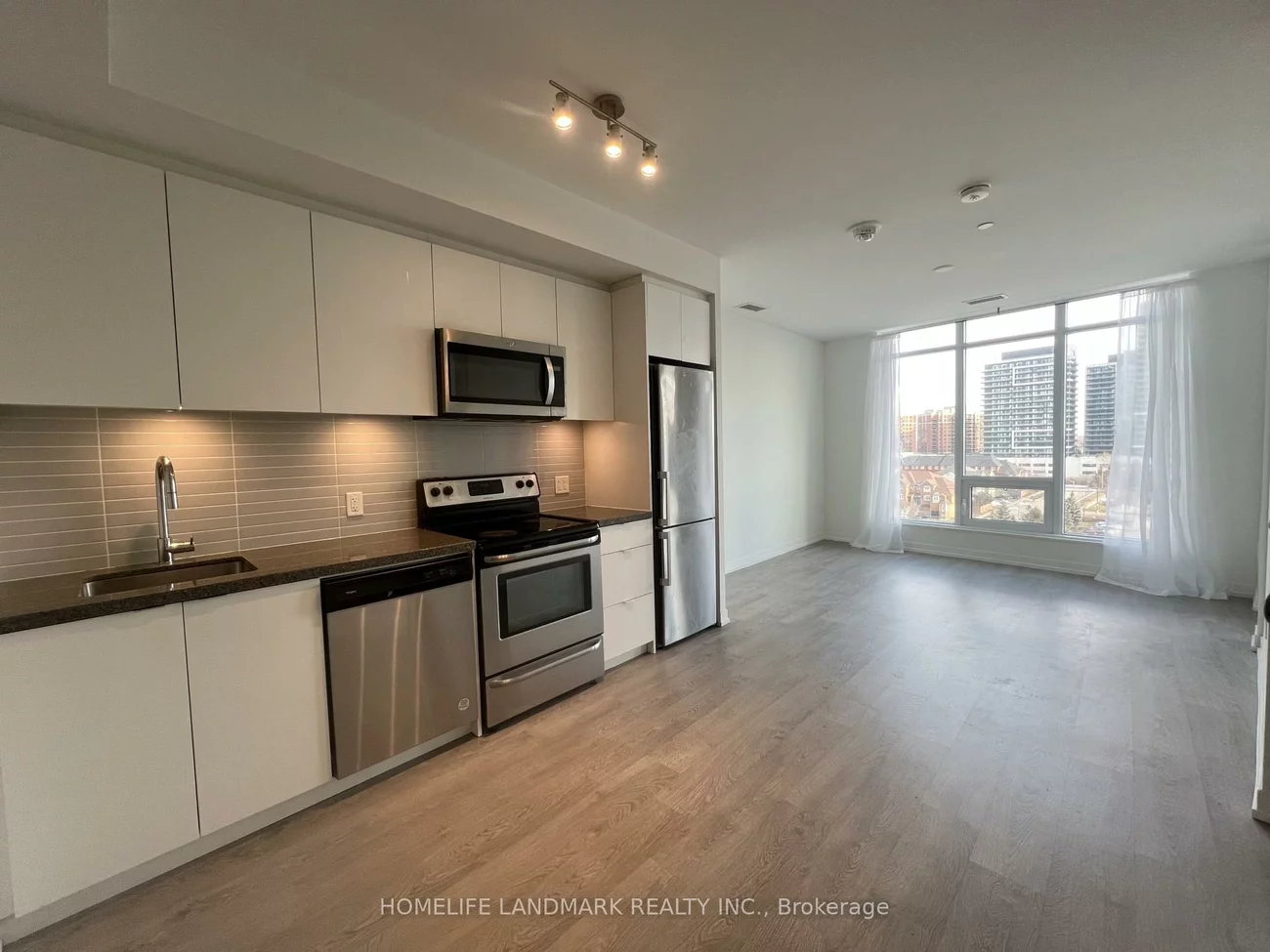 8868, Yonge, South Richvale, Richmond Hill