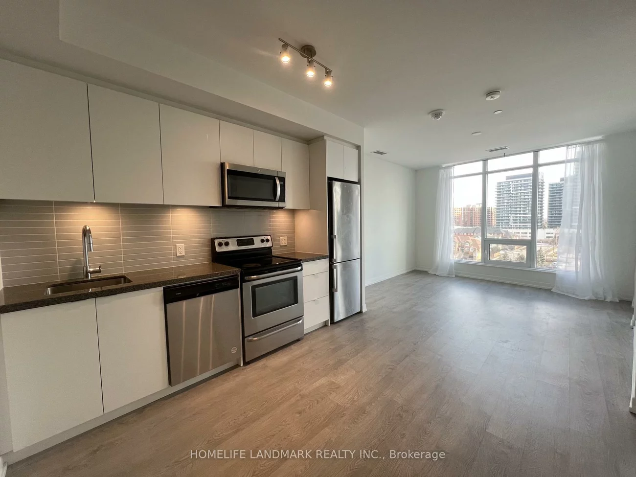 8868, Yonge, South Richvale, Richmond Hill