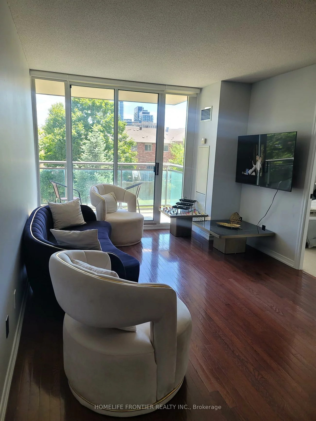 310, Red Maple, Langstaff, Richmond Hill