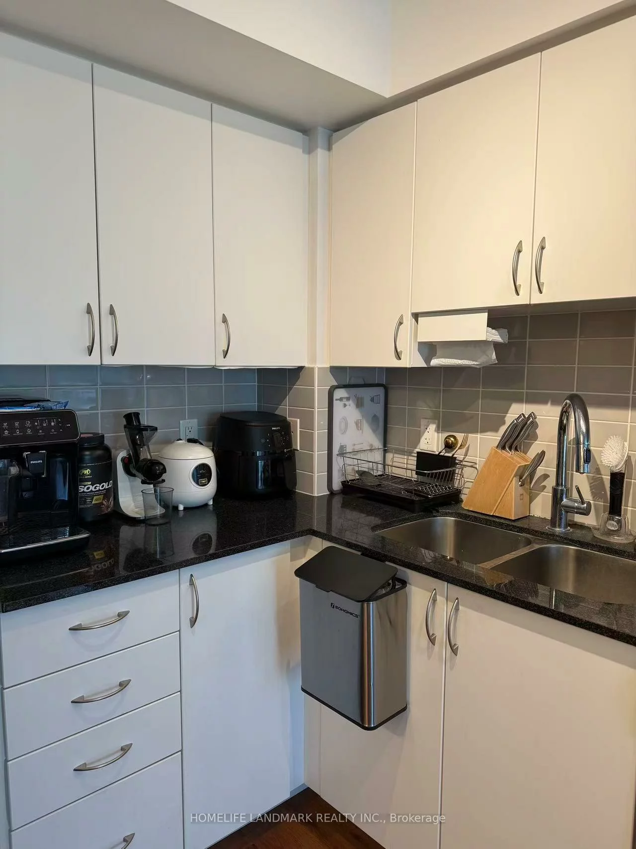 376, Highway 7, Doncrest, Richmond Hill