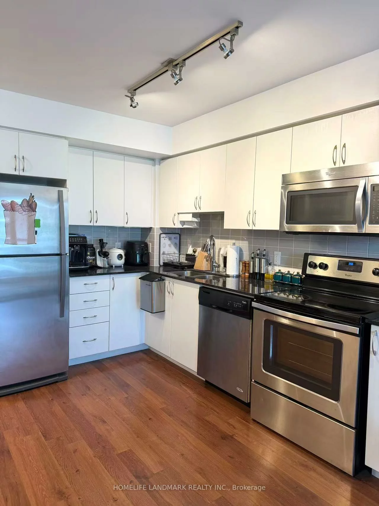 376, Highway 7, Doncrest, Richmond Hill