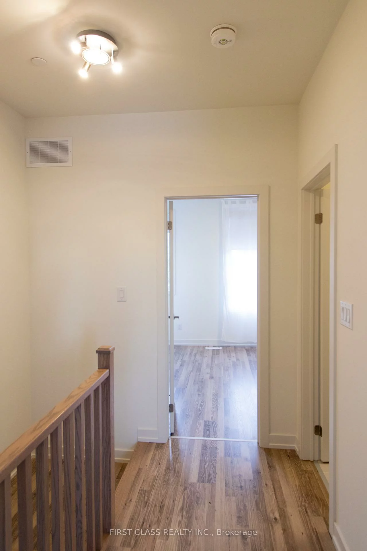 370, Red Maple, Langstaff, Richmond Hill