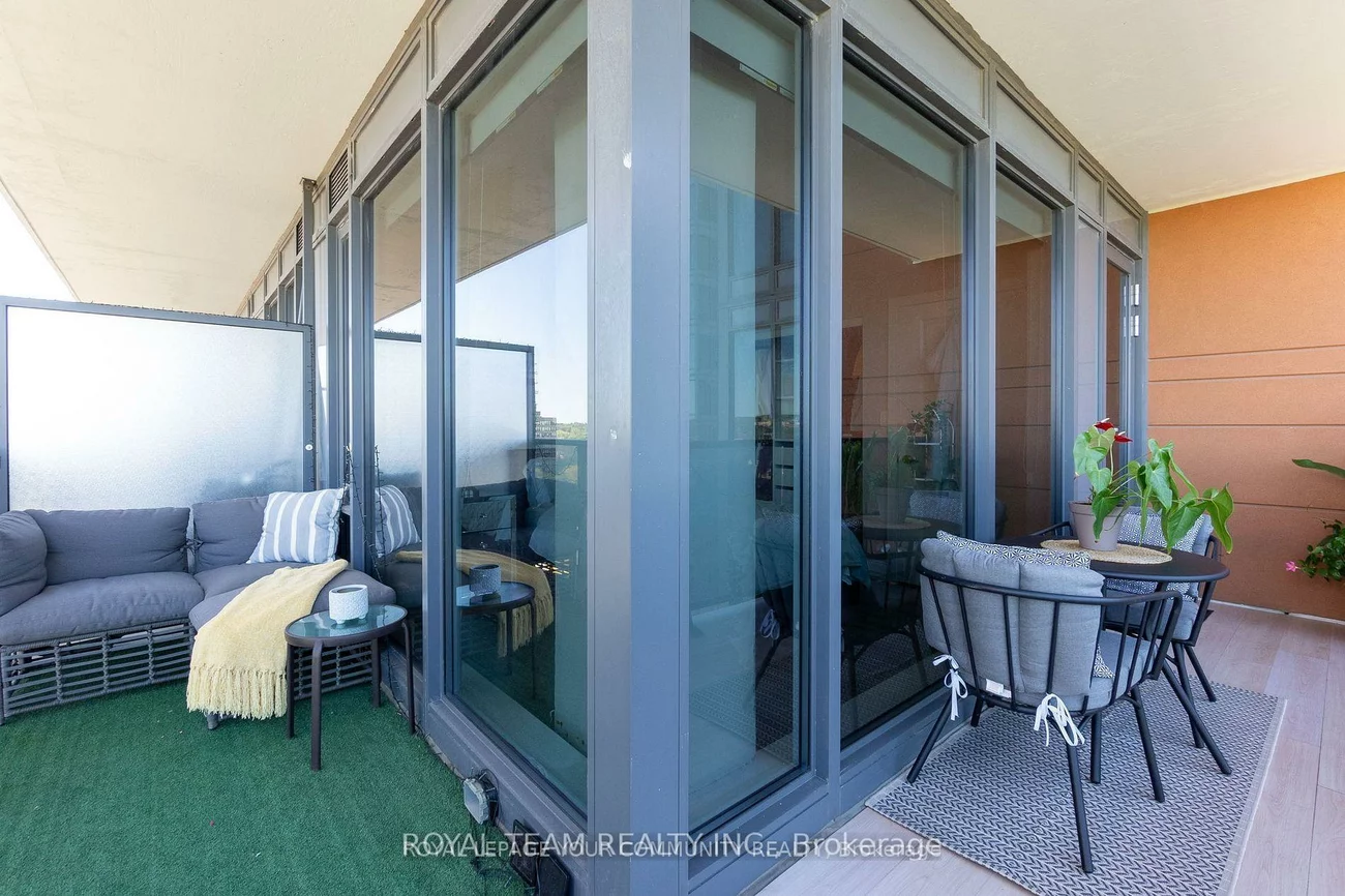 9600, Yonge, North Richvale, Richmond Hill