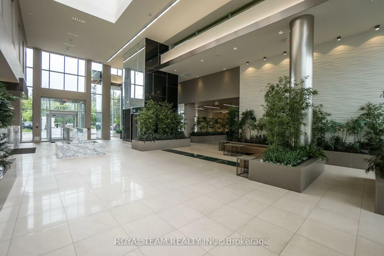 9600, Yonge, North Richvale, Richmond Hill