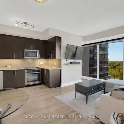 9600, Yonge, North Richvale, Richmond Hill