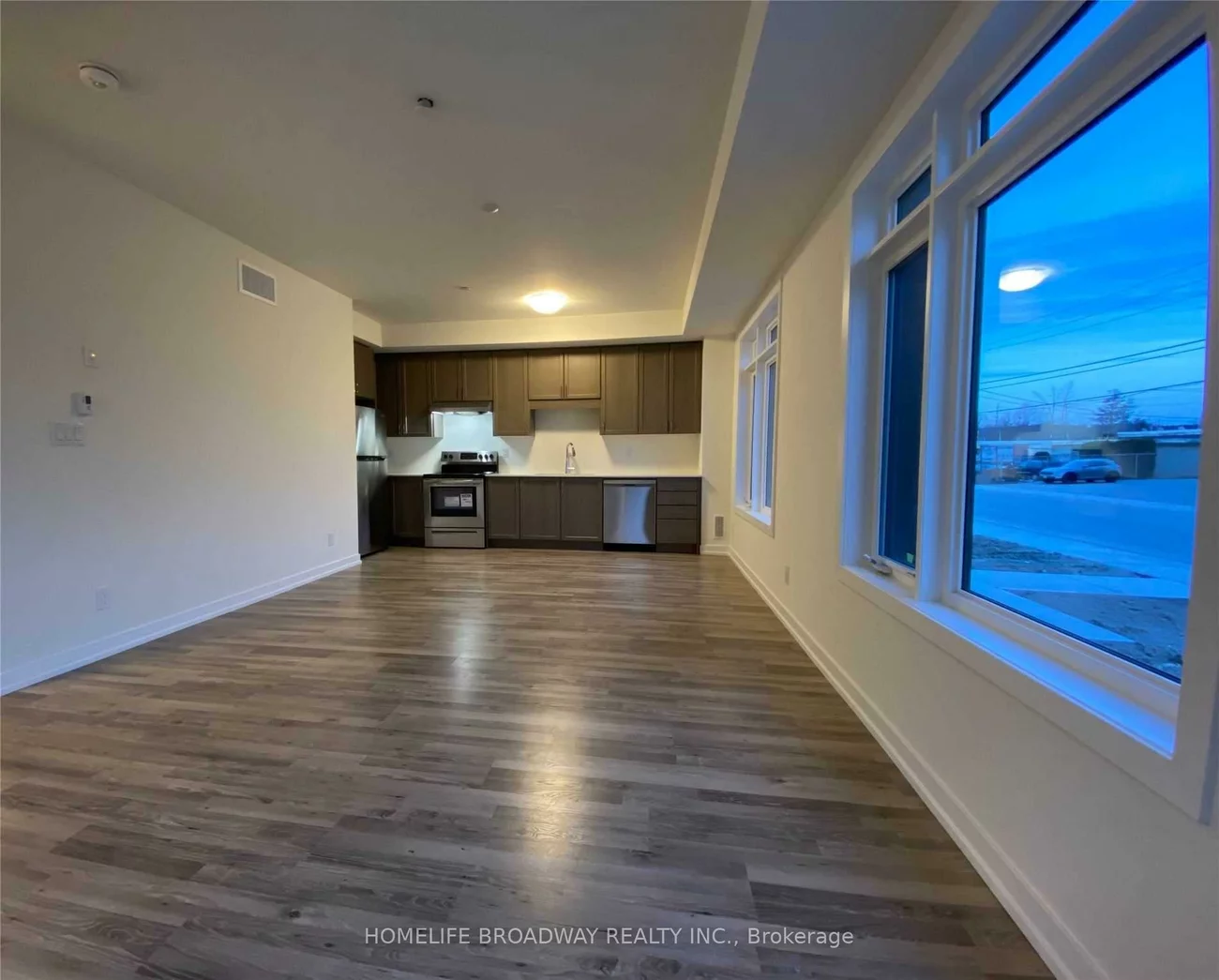 370, Red Maple, Langstaff, Richmond Hill