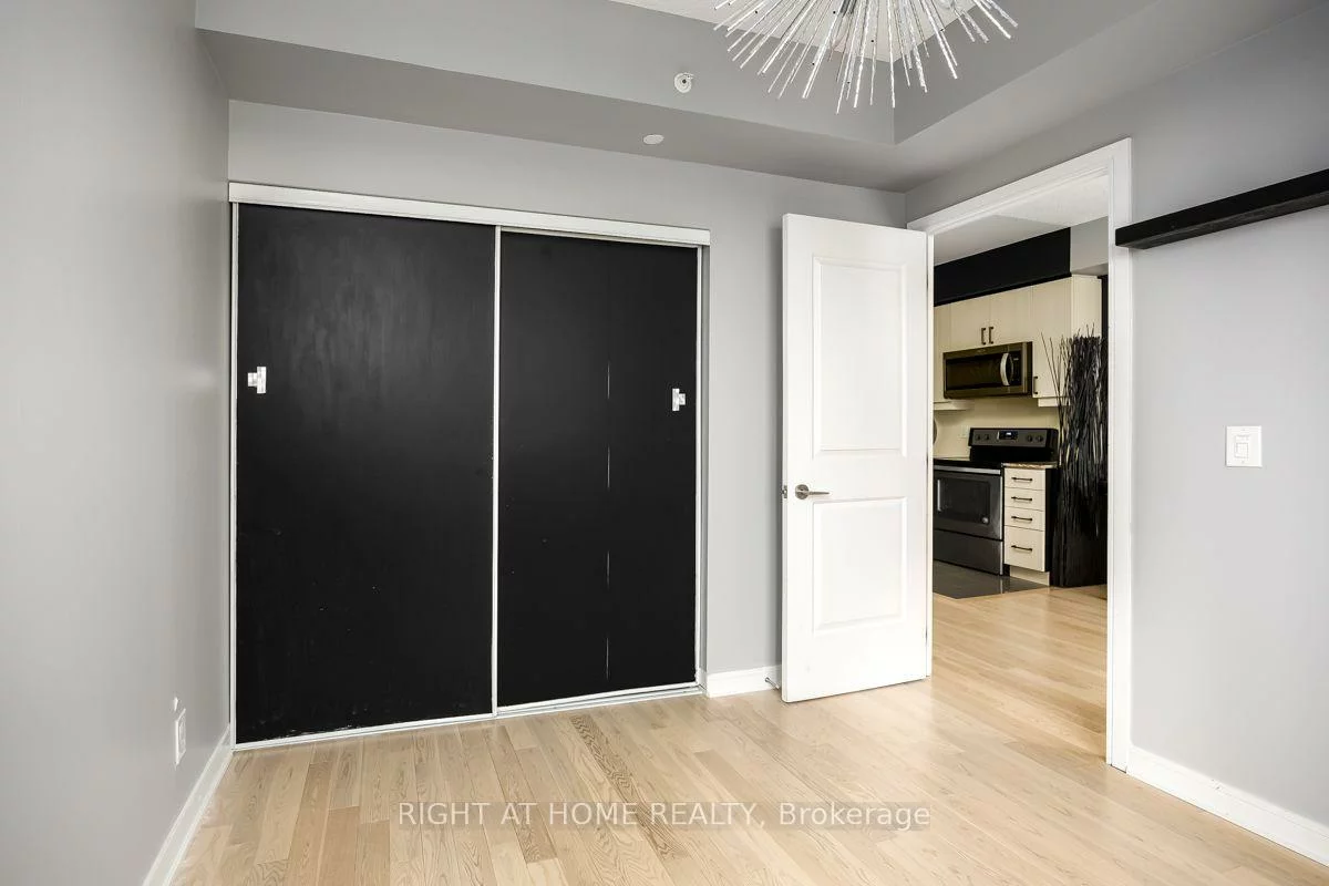 9201, YONGE, Langstaff, Richmond Hill