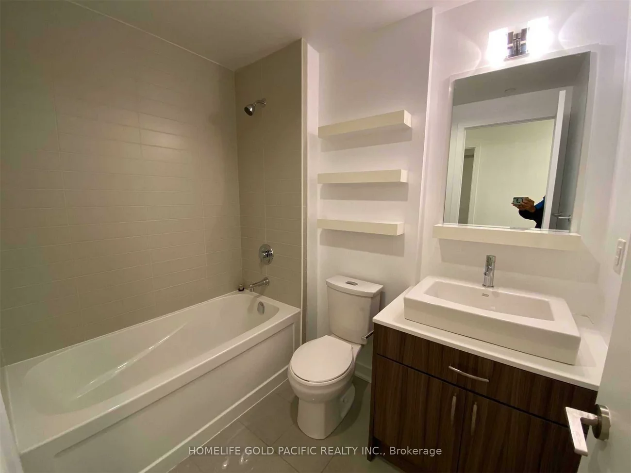 9205, Yonge, Langstaff, Richmond Hill