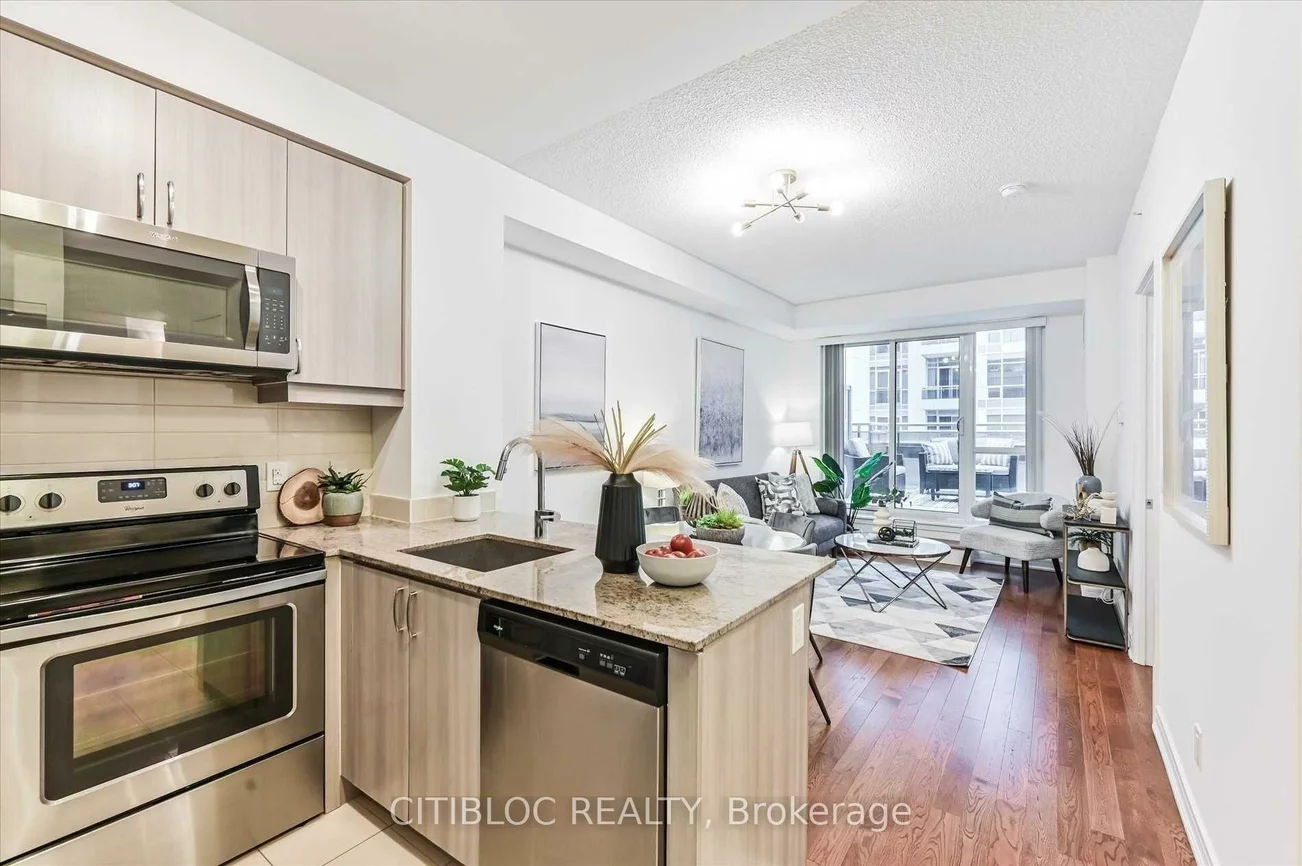 9199, Yonge, Langstaff, Richmond Hill