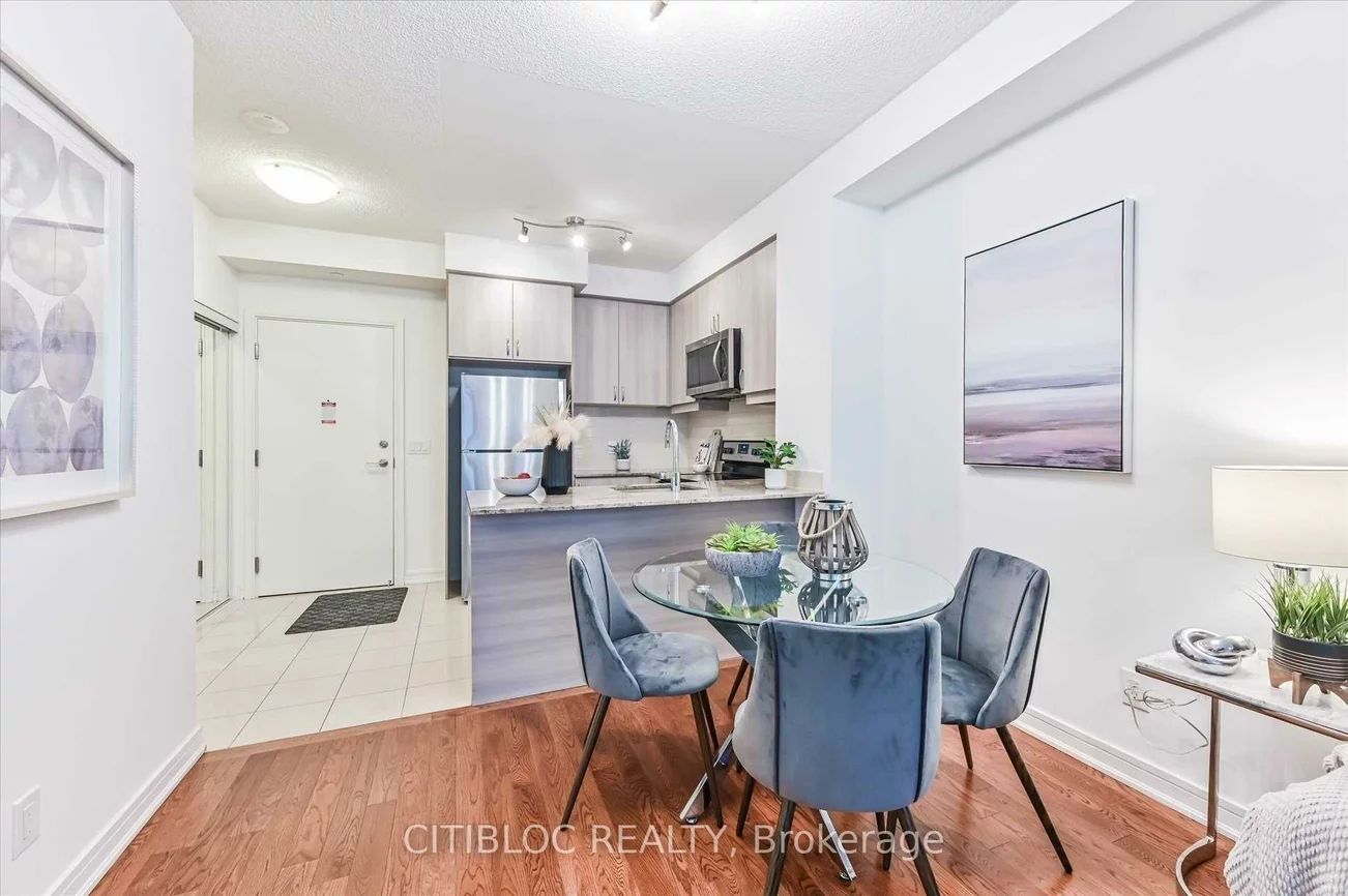 9199, Yonge, Langstaff, Richmond Hill