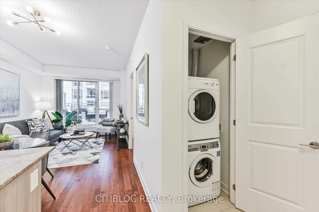 9199, Yonge, Langstaff, Richmond Hill