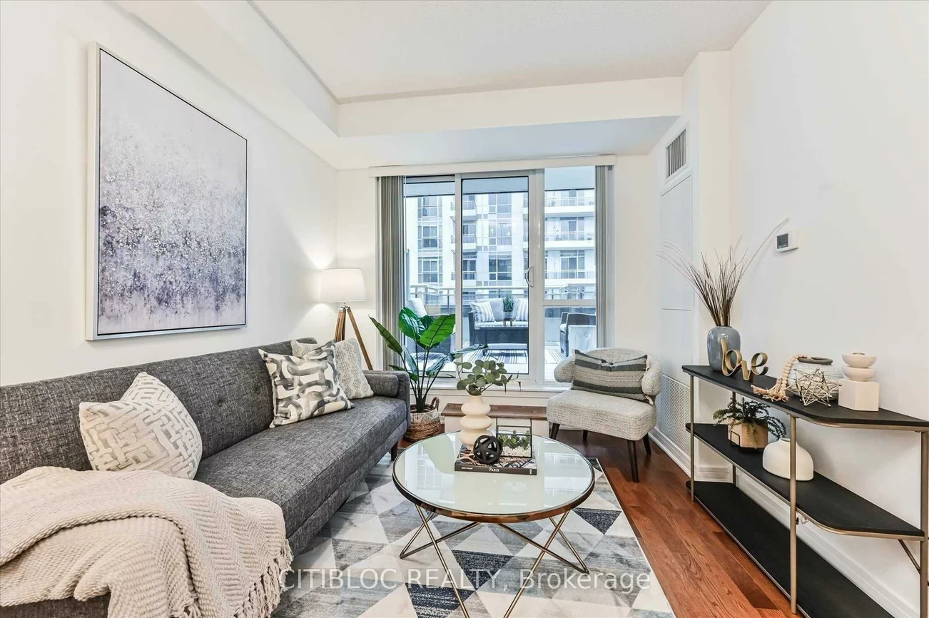 9199, Yonge, Langstaff, Richmond Hill