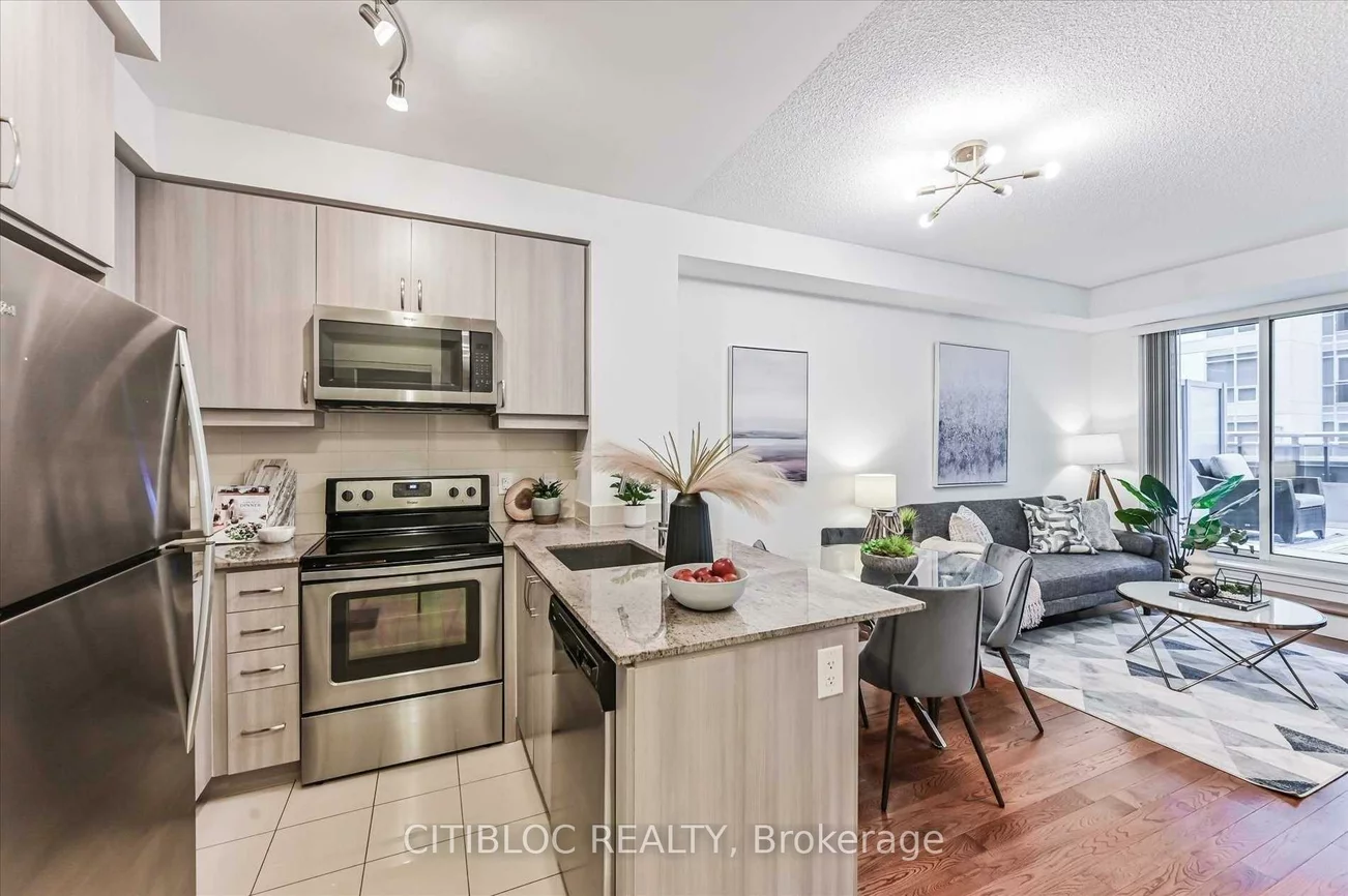 9199, Yonge, Langstaff, Richmond Hill