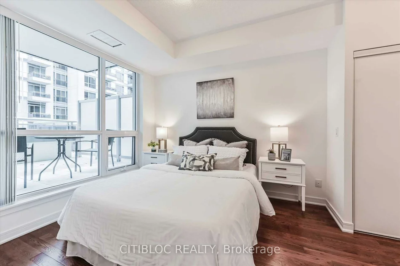 9199, Yonge, Langstaff, Richmond Hill