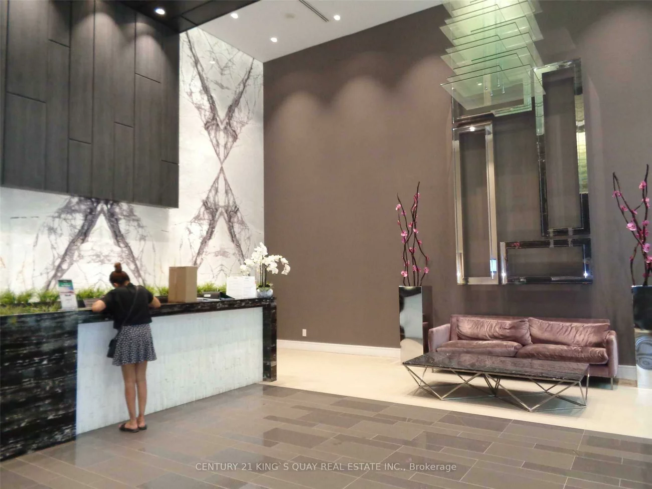 9205, Yonge, Langstaff, Richmond Hill